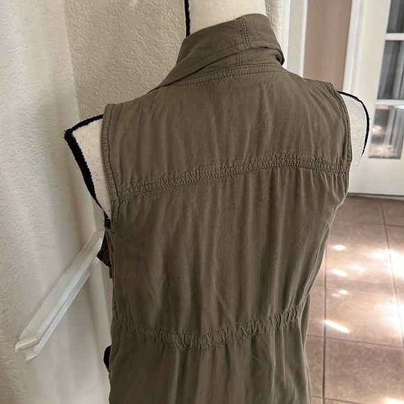 Altar’d State olive cascading vest drawstring waist Small - Picture 10 of 17